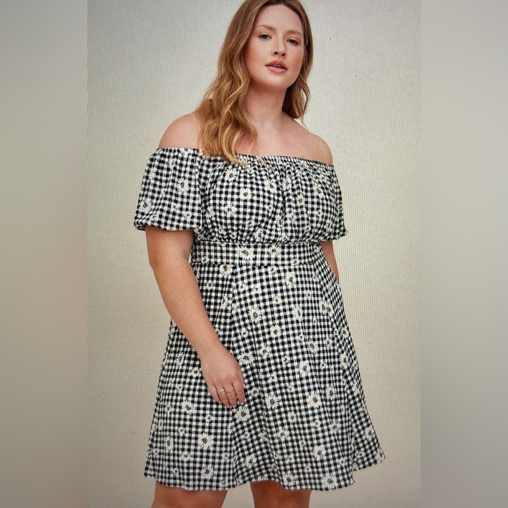 Torrid Mini Puff Sleeved Daisy Skater Dress Size 3